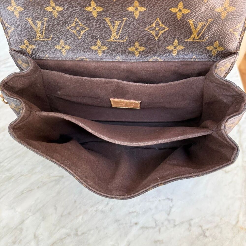 Authentic LOUIS VUITTON METIS Pochette Flap Monogram Leather Top Handle - Picture 9 of 16